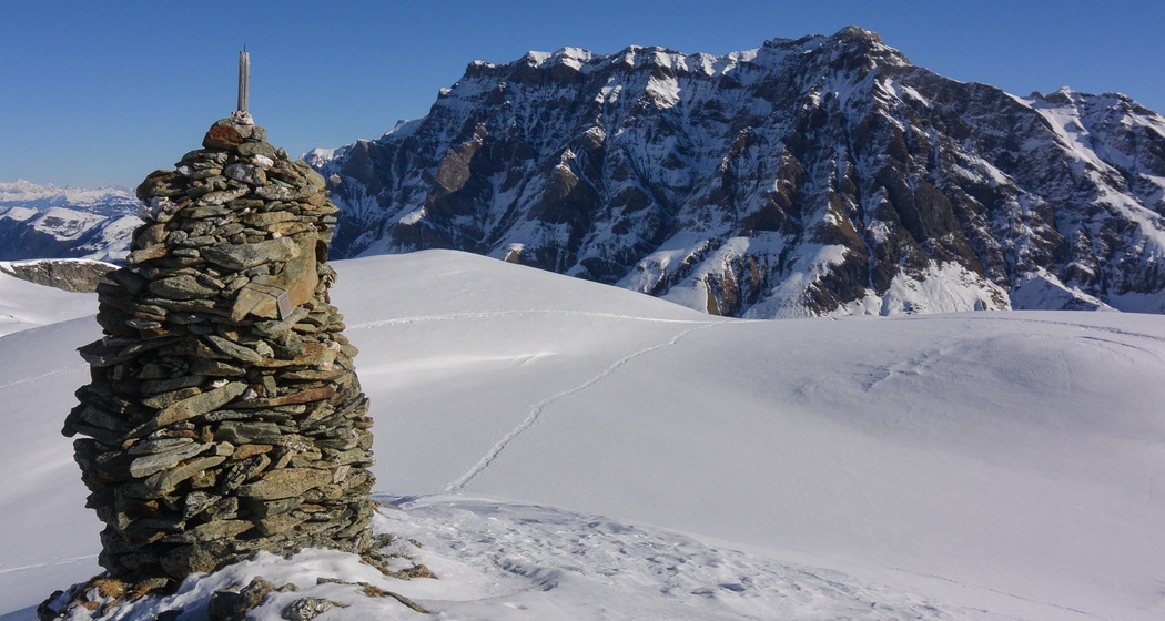 Beim Tomülpass mit Sicht zum Gelbhorn