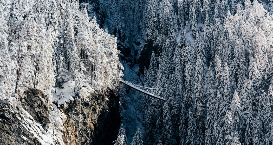 Der Traversinersteg im Winter