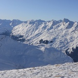 Un punto di vista speciale sul bacino di Zervreila e sulle montagne di Vals.