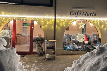 Amogusto caffè e vin (oua_92765771_image)