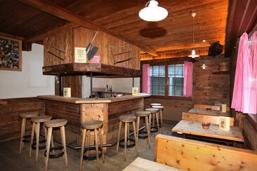 Hitta-Bar Obersaxen Meierhof