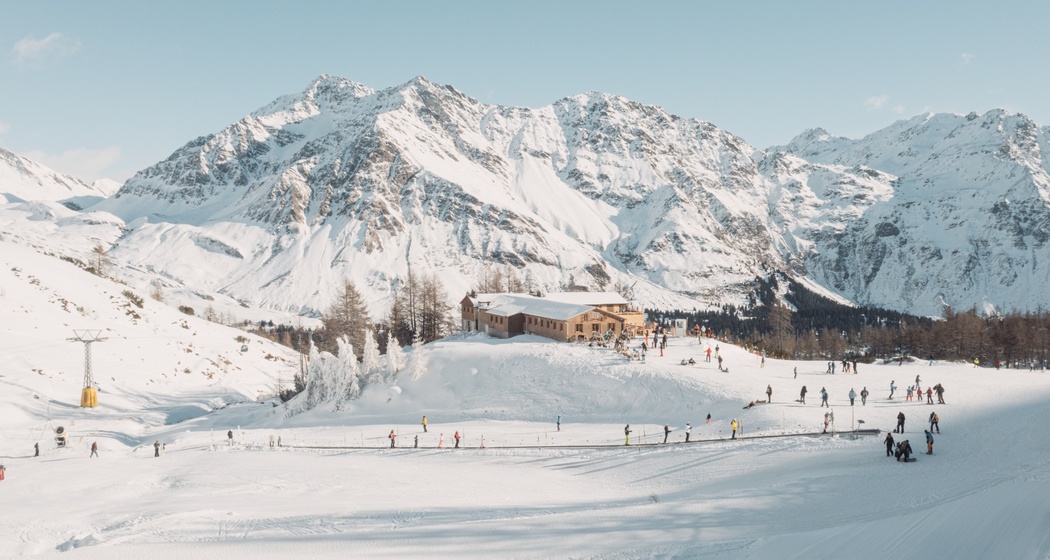 Capanna Confin panorama