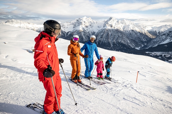 Private ski instructor association Scuol (oua_94468663_image)