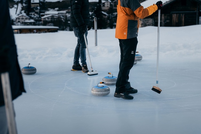Curling natural ice field Hüschera Splügen