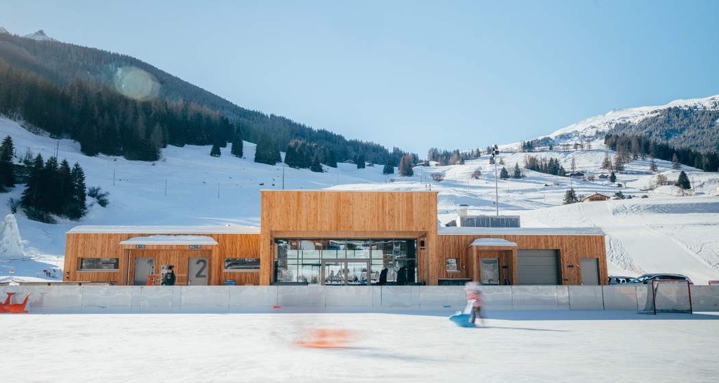 Kunsteisbahn La Nars, Savognin (oua_94796115_image)