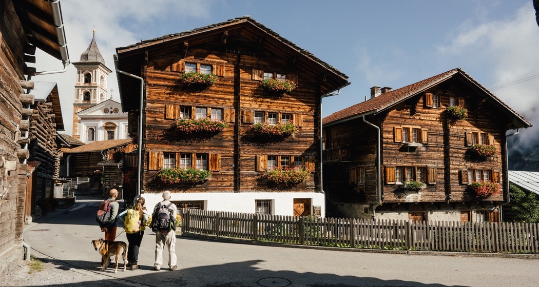 Vrin am Start der Tour ist ein Besuch wert