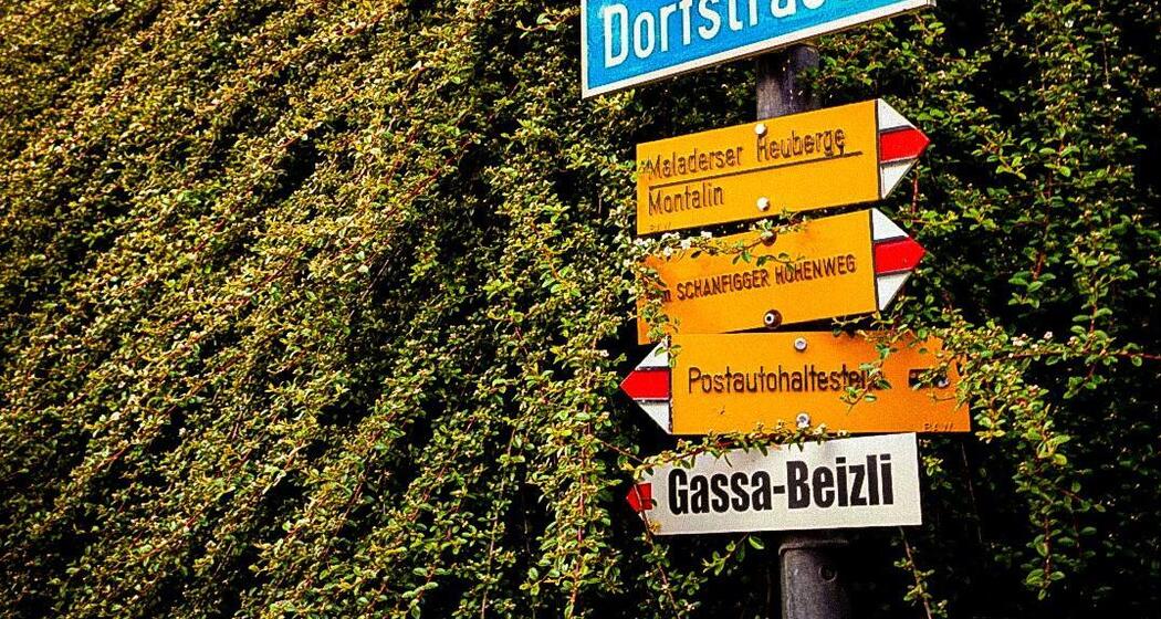 Gassa Beizli Wegweiser