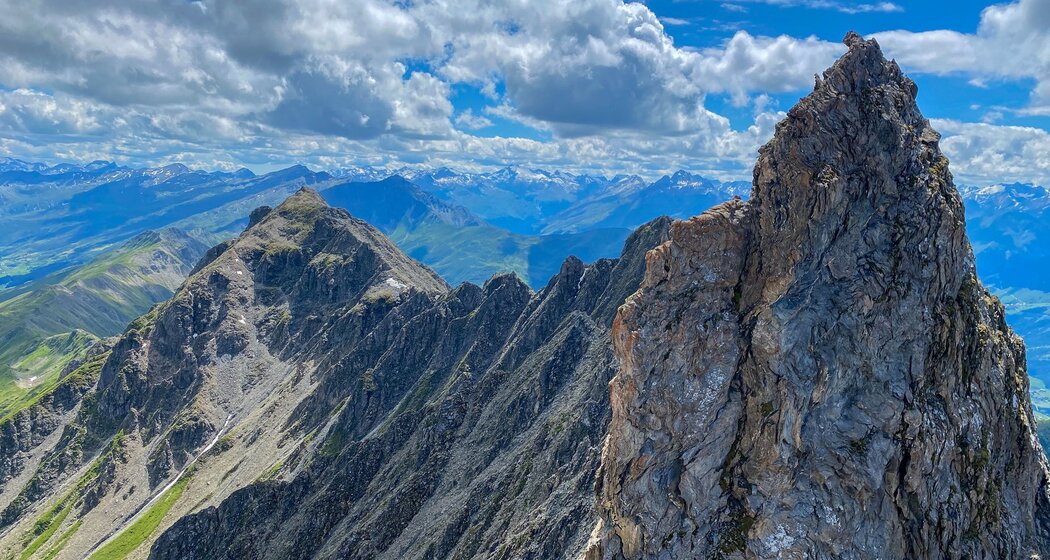 Der "Böse" Fess vom normalen Gipfel aus gesehen.