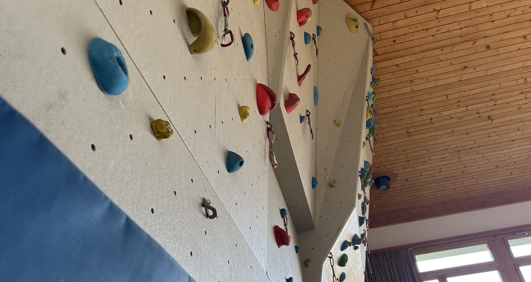 Indoor Kletterwand, Siat (oua_97971213_image)