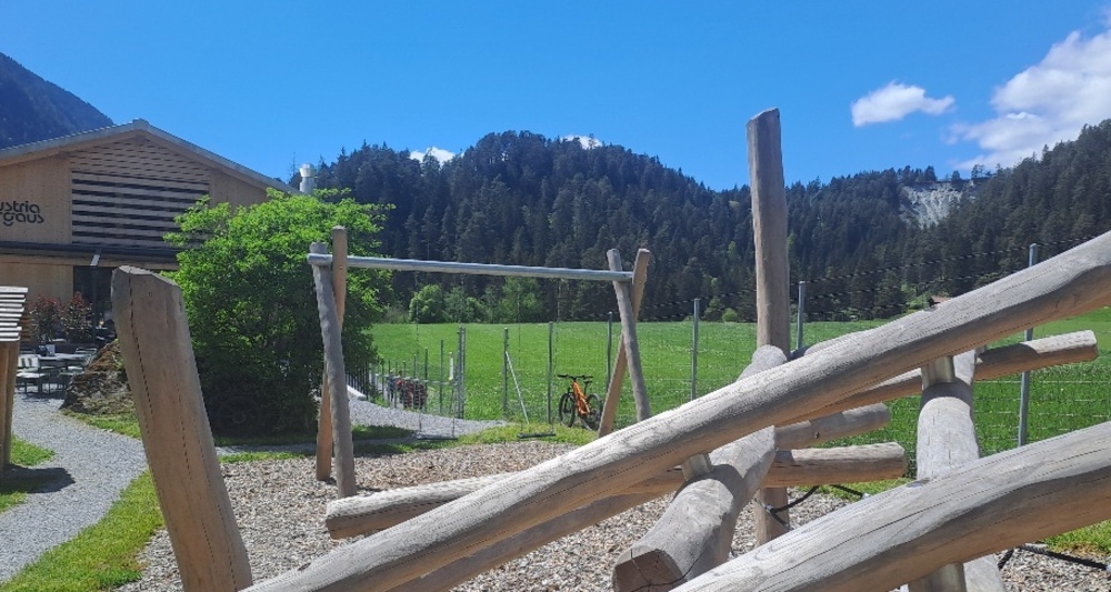 Ustria Bargaus (oua_98488793_image)