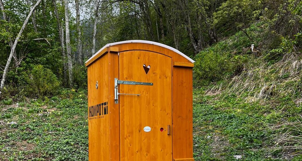 tualetta publica – Parkplatz Plattamala Sta. Maria (oua_98657306_image)