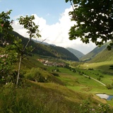 Blick auf Selva mit Golfplatz