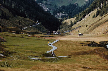 Madris, Parking Hohenhaus (pns_dabff4dbf26d41dd1d65d72154095274)