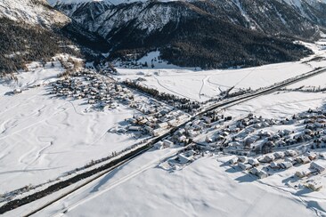 La Punt/Engadin (st_mail_background_83614ae)