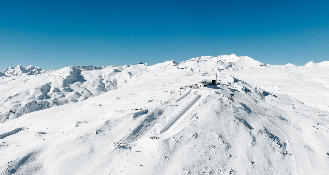 LAAX (st_mail_background_fef907f)