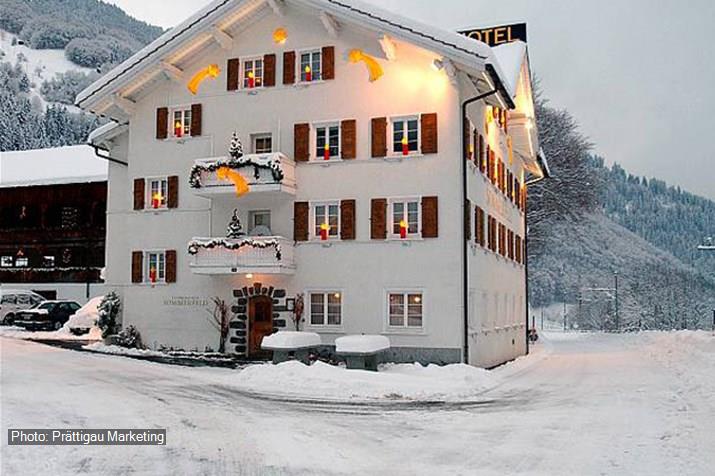 Landgasthof Sommerfeld Aussenansicht Winter