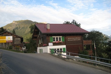 Miraval Aussenansicht Sommer