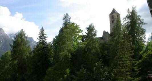 Schöne grosse Terrasse