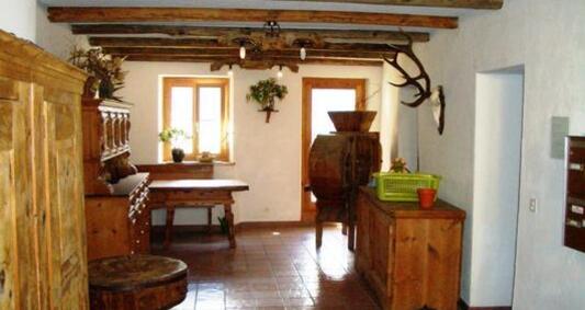 Eingagsbereich des Mehrfamilienhauses