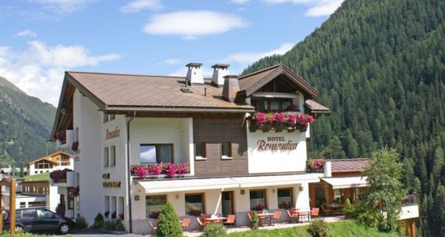 Aussenansicht Sommer