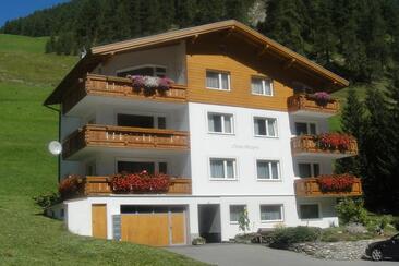 Ferienwohnung Chasa Mezpra/Stephan Jenal Nr. 1 (tom_tds00020010507557134_image)