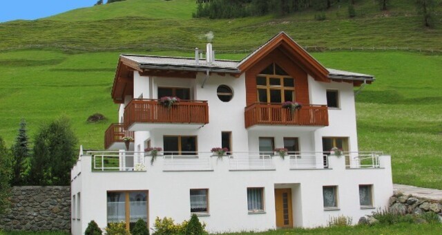 Apartment MEZPRA im Sommer