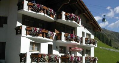 1 Gehminute zu den Seilbahnen Wanderweg direkt ab Haus