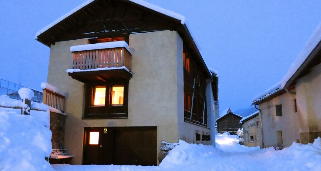 Chasa Tablà im Winter