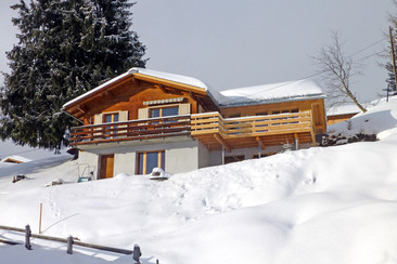 Larix Aussenansicht im Winter