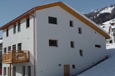 Chasa Mundin im Winter