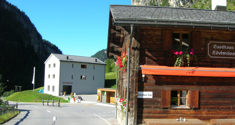 Aussenansicht Sommer