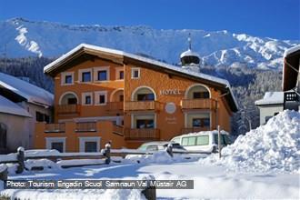 Aussenbild Winter, Hotel Landgasthof Staila, Fuldera