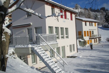 Haus Südseite im Winter