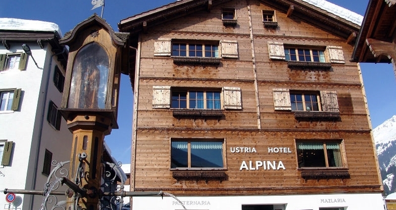 Familienhotel Alpina Brigels, Aussenansicht