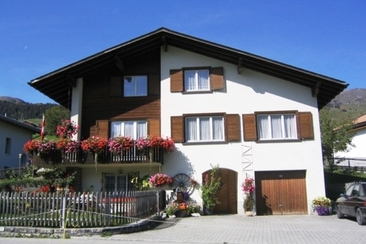 Ferienwohnung Carner Collenberg - Ansicht Sommer