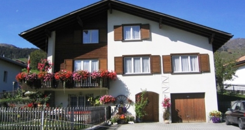 Ferienwohnung Carner Collenberg - Ansicht Sommer