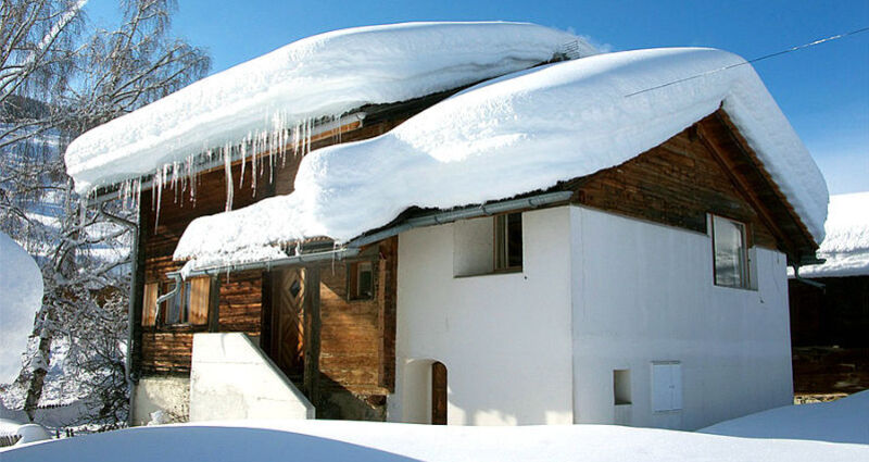 Casa Cadruvi Obersaxen Giraniga - Aussenansicht Winter