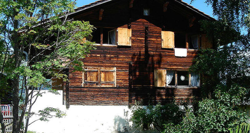 Casa Cadruvi Obersaxen Giraniga - Aussenansicht Sommer