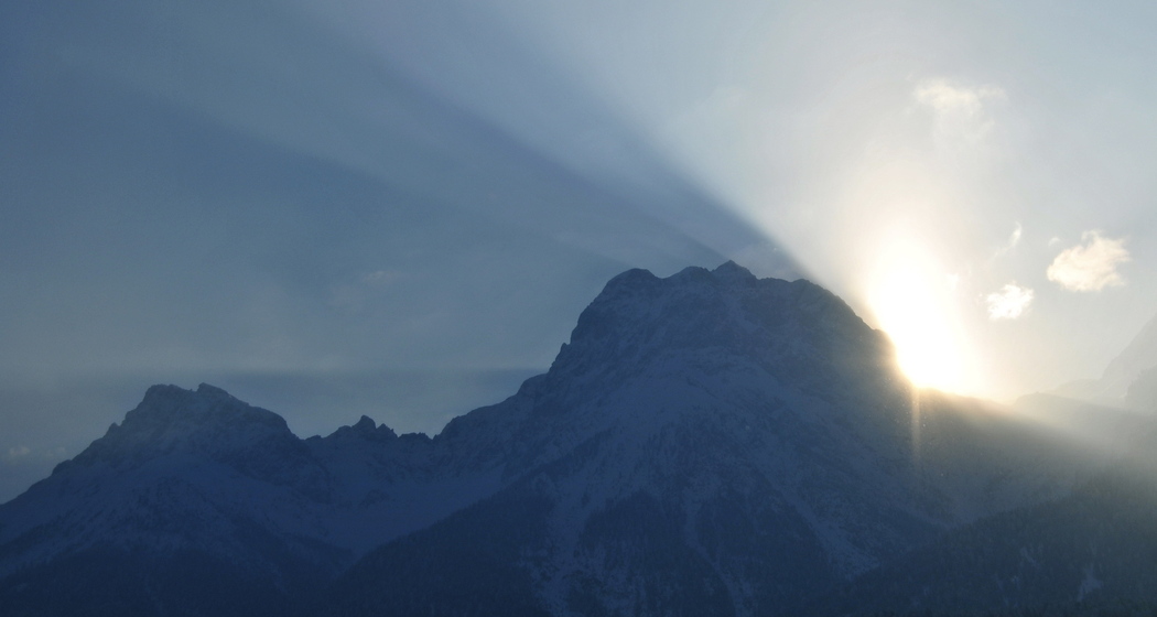 Sonnenaufgang im Winter