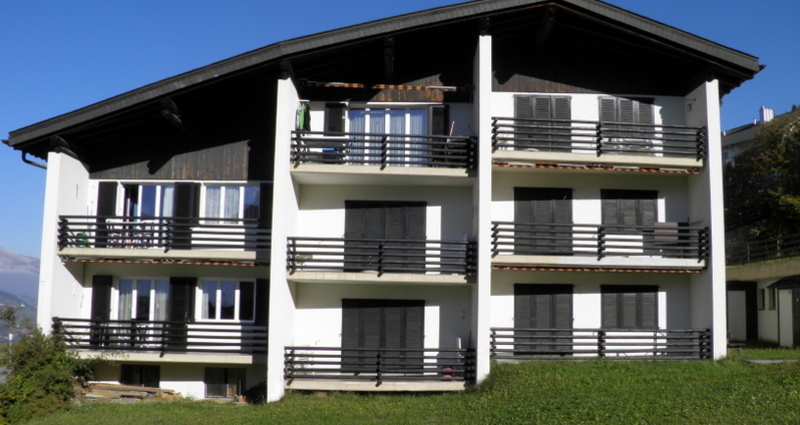 Ferienwohnugn Sut Via Hasler, Surcuolm - Ansicht Sommer