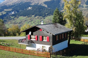 Ferienhaus Sunnegg - Ansicht Sommer