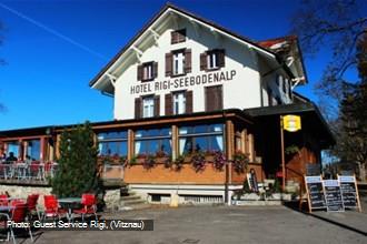 Hotel Seebodenalp in estate