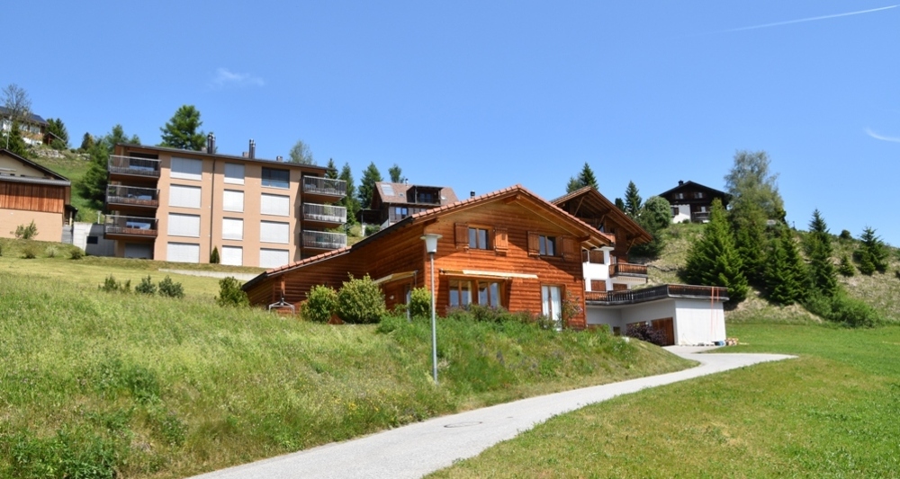 Ferienhaus Casa Sutgera - Ansicht Sommer
