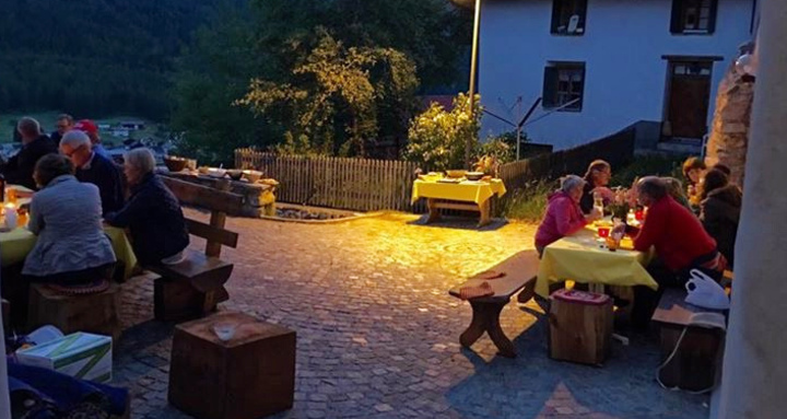 Im Dorf