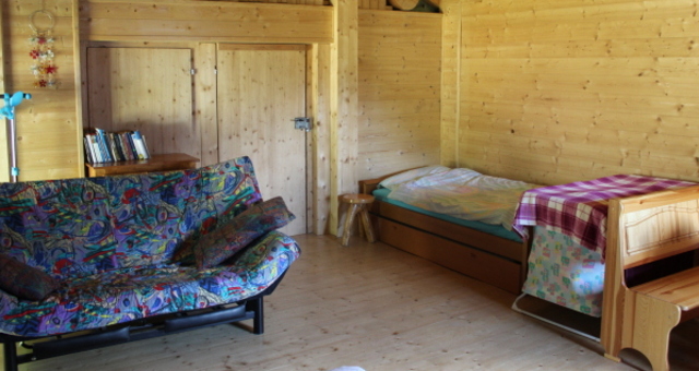 Doppelzimmer mit Zusatzbett, Dusche/WC und Küche (tom_tds00020011340523567_image)