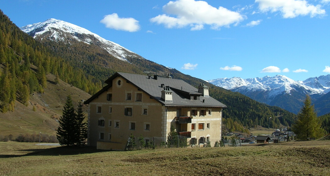 Ferienhaus mit Blick Richtung Val Müstair