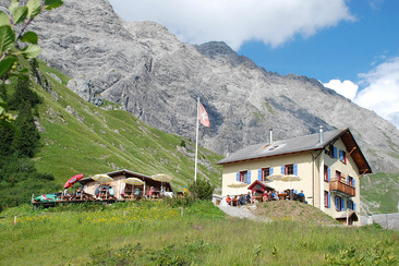 Terrace Schesaplanahütte