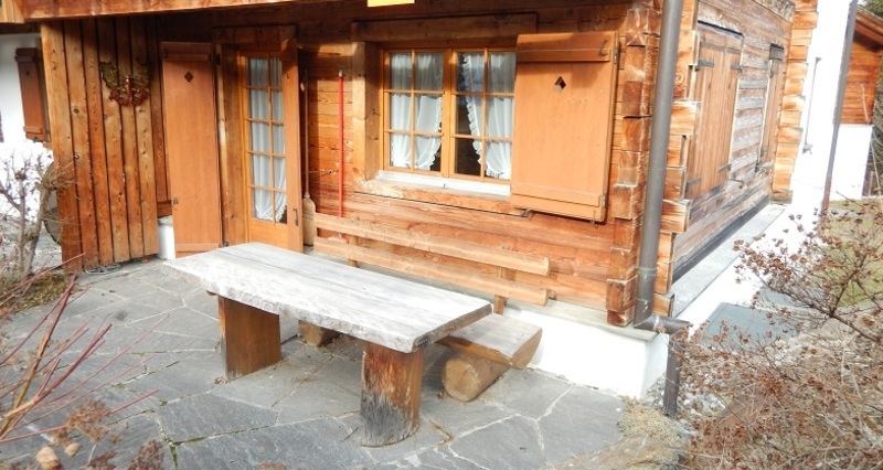 Ferienwohnung Cresta 70 - Ansicht Sommer