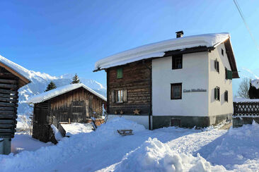 Ferienhaus Casa Madleina - Aussenansicht