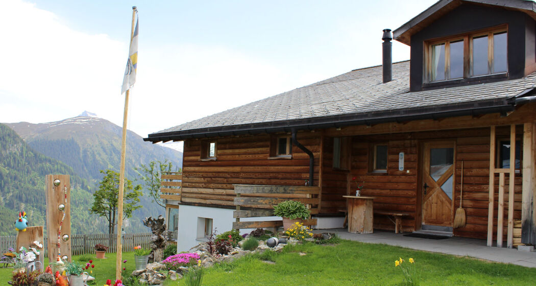 Ferienwohnung Juon - Ansicht Sommer